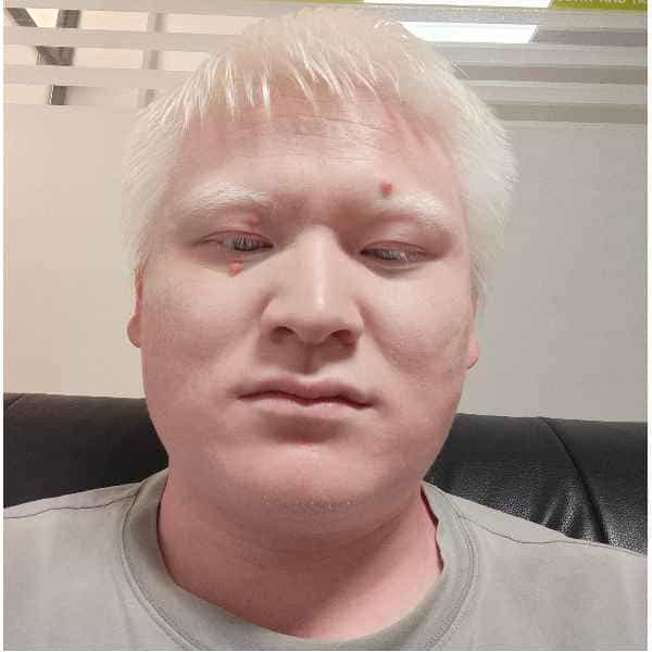30岁岁安徽单身帅哥 - 淮南吉缘网