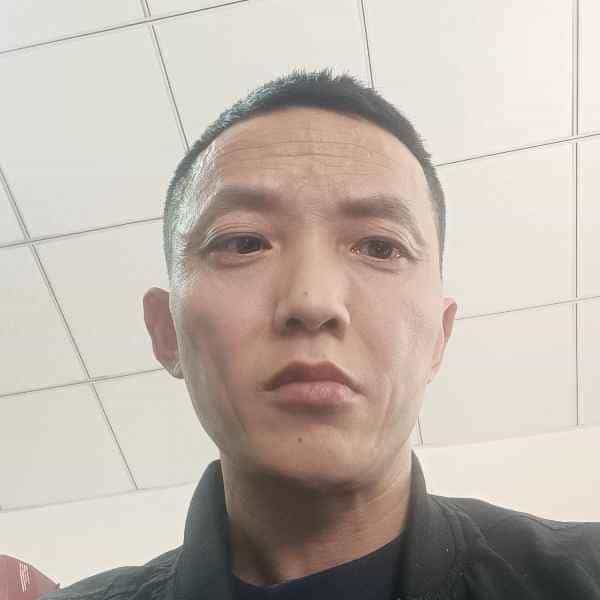 40岁岁四川单身帅哥 - 淮南吉缘网
