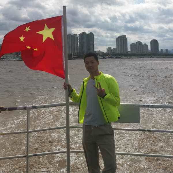 31岁岁浙江单身帅哥 - 淮南吉缘网