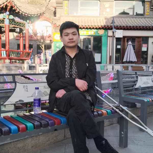 35岁岁甘肃单身帅哥 - 淮南吉缘网