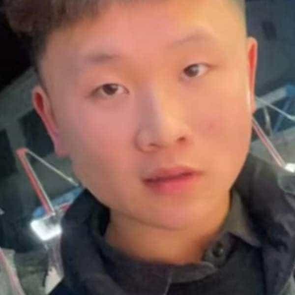 22岁岁河南单身帅哥 - 淮南吉缘网