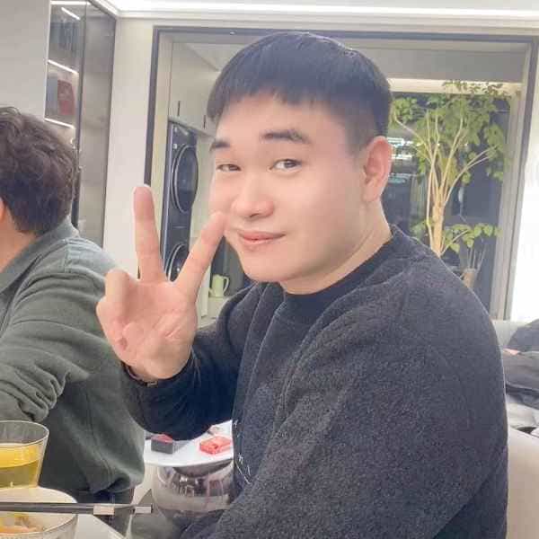 32岁岁浙江单身帅哥 - 淮南吉缘网