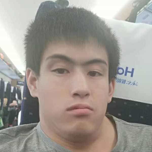 37岁岁广东单身帅哥 - 淮南吉缘网