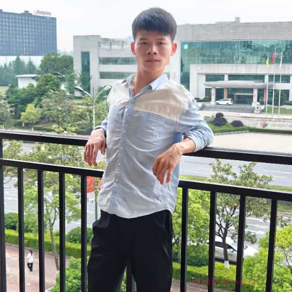 29岁岁湖南单身帅哥 - 淮南吉缘网