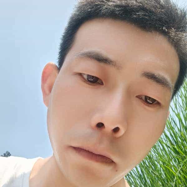 31岁岁陕西单身帅哥 - 淮南吉缘网