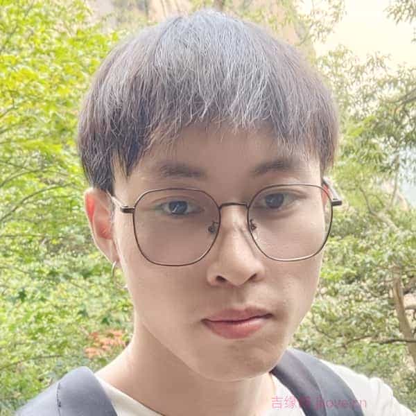 31岁岁四川单身帅哥 - 淮南吉缘网